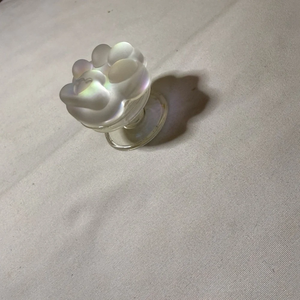 Iridescent Paw-Shaped Phone Holder